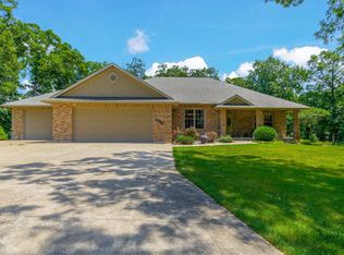 19050 N Route V, Sturgeon, MO 65284