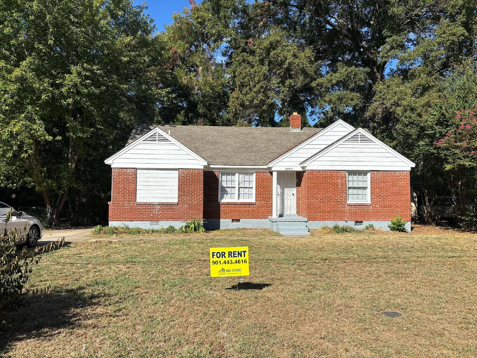 4 bed, 2.0 bath, 1300 sqft, $1,450 — Photo 1