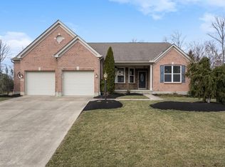 1114 Sparrowwood Blvd, Batavia, OH 45103