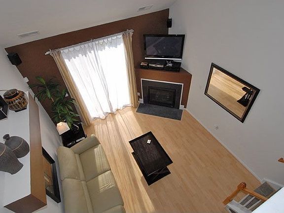 4th image of 868 Devereaux Dr