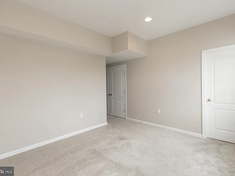 227 Schramm Loop — Photo 44