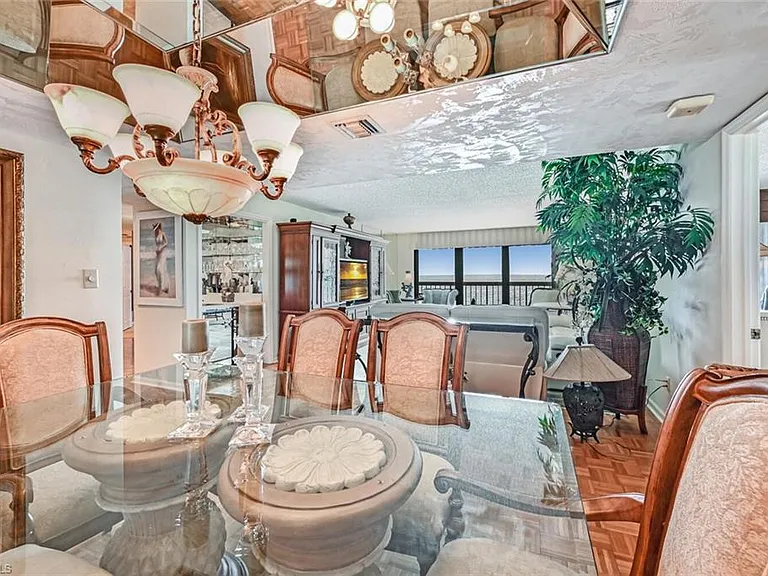 4551 Gulf Shore Blvd N #1001 — Photo 12
