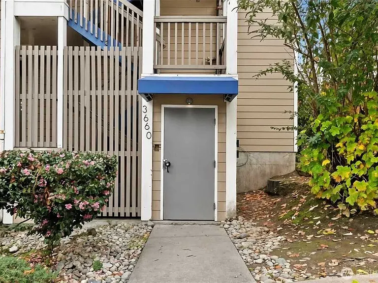 3660 Whitman Ave N #2 — Photo 4