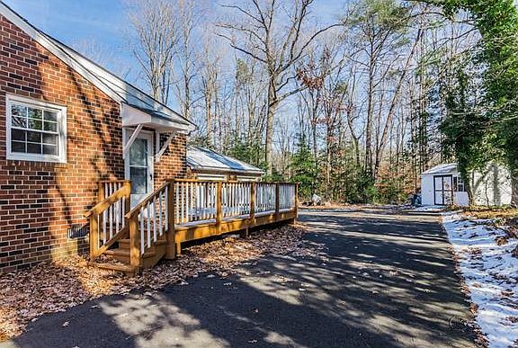 5th image of 9611 Sherwood Dr