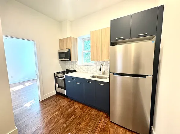 48 Bergen Ave #2B, Jersey City, NJ 07305