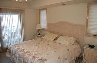 4th image of 3616 Sounds Ave #N
