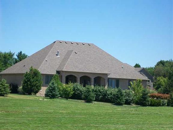 2nd image of 4878 Benthaven Dr