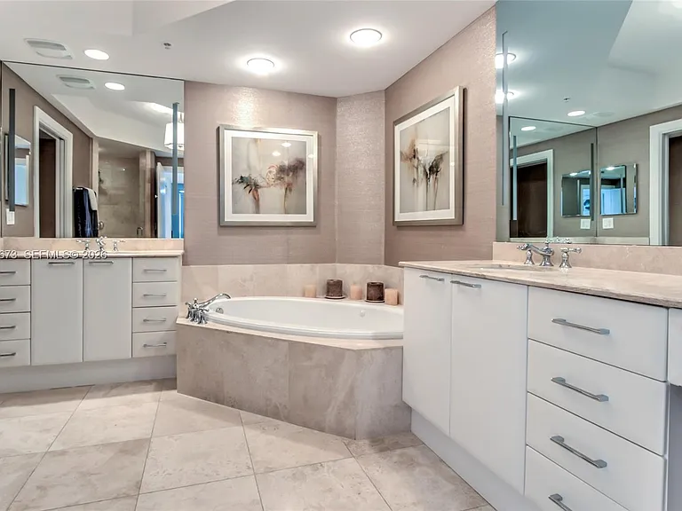 3535 S Ocean Dr #705 — Photo 30