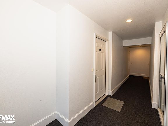 3rd image of 12292 Saint Andrews Way