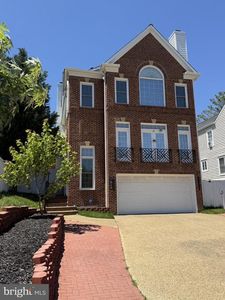 1628 Great Falls St, Mc Lean, VA, 22101