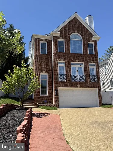 1628 Great Falls St Photo 1