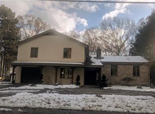 22 Allendale Ave, Johnston, RI 02919