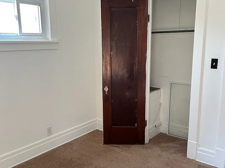 477 Winspear Ave #1 — Photo 14