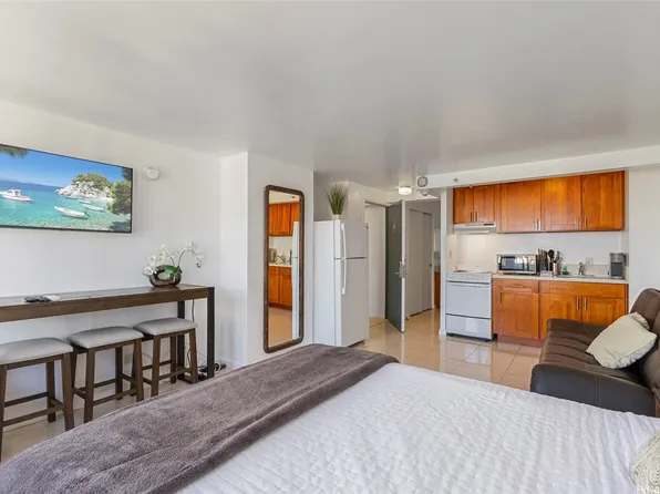 444 Niu St APT 3508, Honolulu, HI 96815