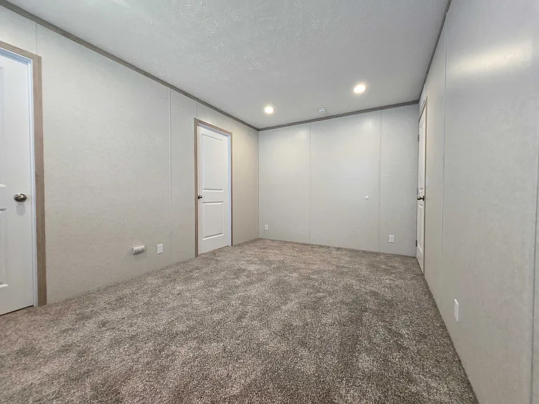 29800 Guilford Cir #151 — Photo 12