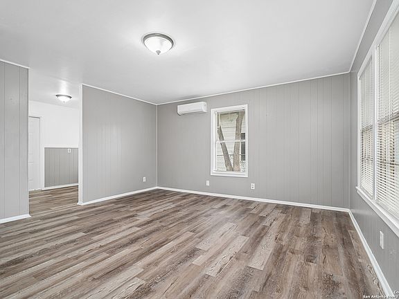 4th image of 3818 MOTES DR