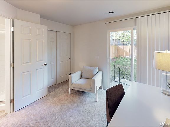 Lower level bedroom suite that could also be used as an office.  Brand new carpets in all the bedrooms