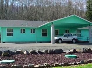 2271 Hazel Dell Rd, Castle Rock, WA 98611