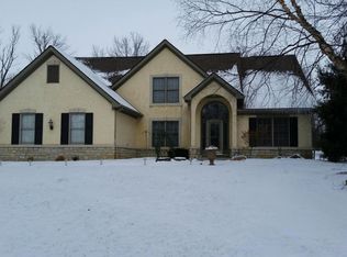 5691 Lake Shore Ave, Westerville, OH 43082