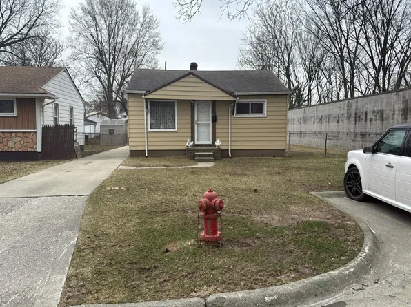 6069 Mayfair St, Taylor, MI 48180