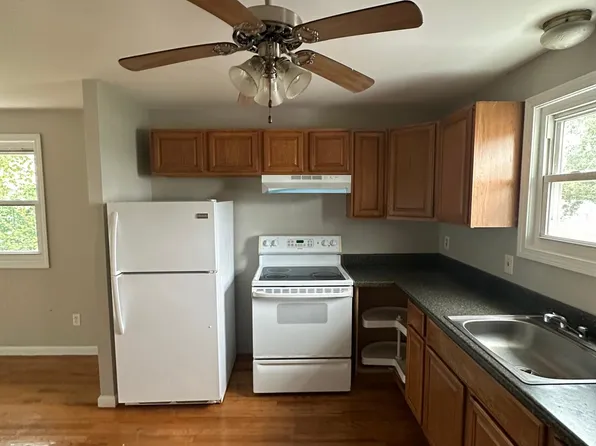 451 Main St #3, East Haven, CT 06512