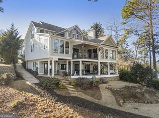 6402 Lakeview Dr, Buford, GA 30518