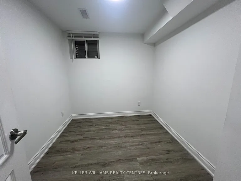 63 Presley Cres #BASEMENT — Photo 11