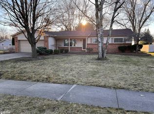 524 Franconian Dr E, Frankenmuth, MI 48734