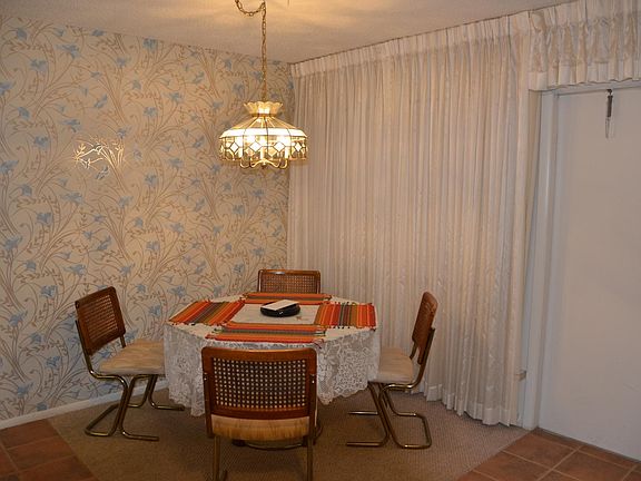 3rd image of 103 Royal Oak Dr APT 205
