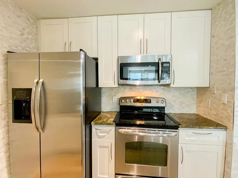 1400 Gandy Blvd N #1013 — Photo 25