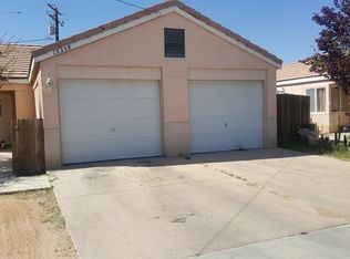 15358 Kiamichi Rd, Apple Valley, CA 92307