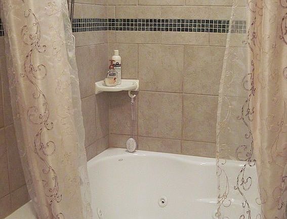 5th image of 4150 Brookfield Dr