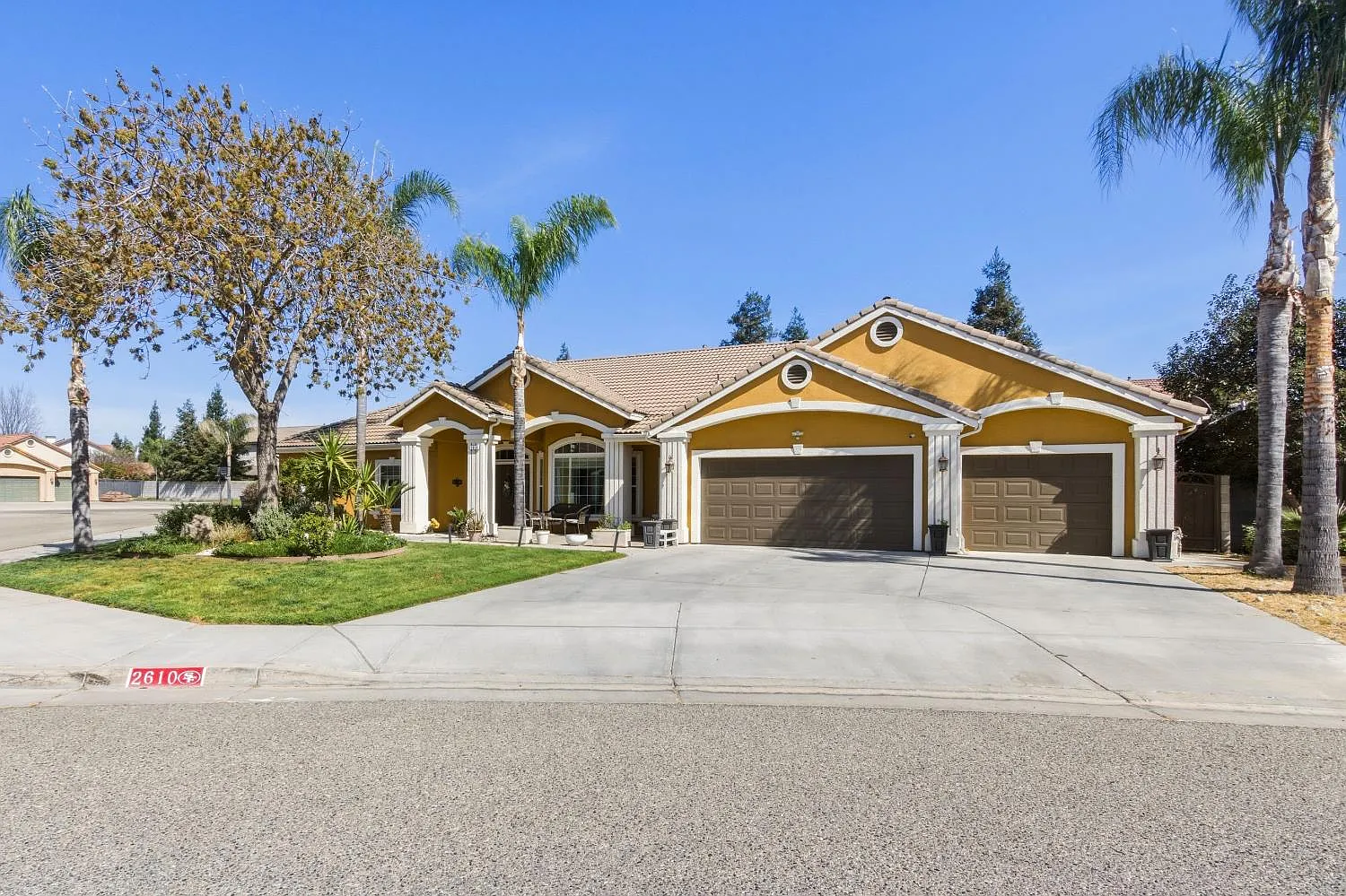 2610 Marie Dr photo 1