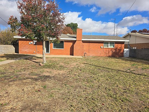 2nd image of 2707 Redbud Ave