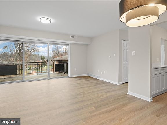 4th image of 10167 Fair Woods Dr #311