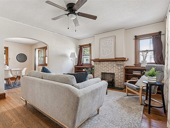 2nd image of 2522 A Ave NE