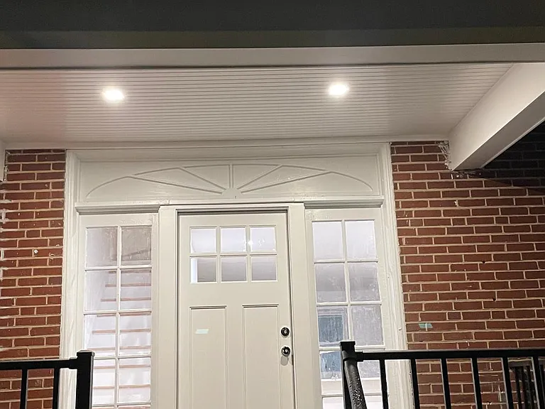 413 N Olive St — Photo 5