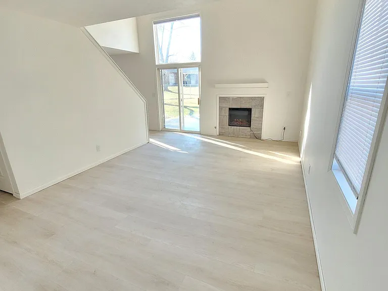 20 Westhaven Dr — Photo 12