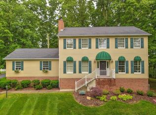 458 Hunters Crossing Ln, Kingsport, TN 37664