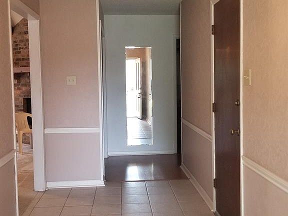 5th image of 907 S 23rd St