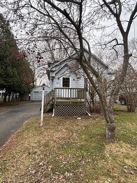 2nd image of 69 Youngs Ave