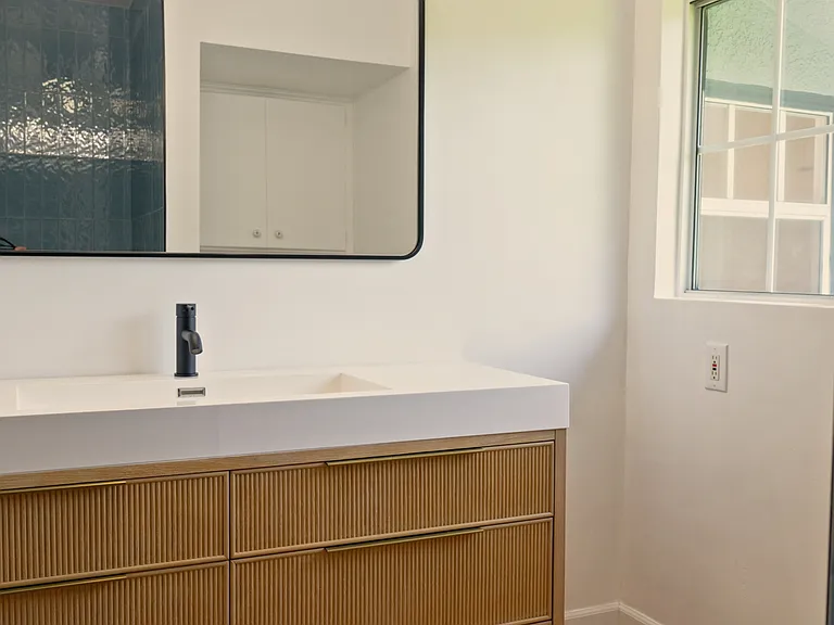3710 Glenridge Dr — Photo 16