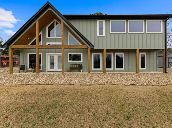 449 Lakeview Cir, Jefferson, TX 75657