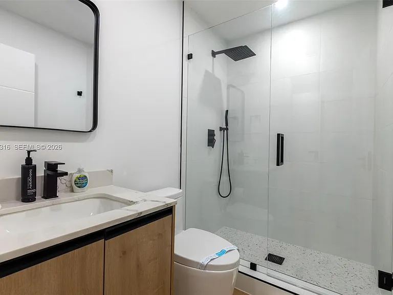 1975 Calais Dr #4 — Photo 27