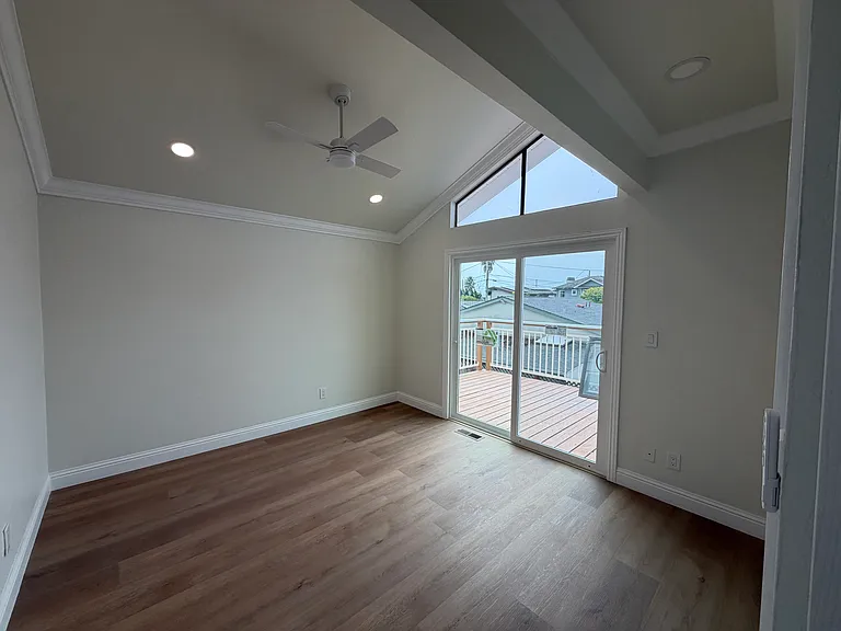 Seacliff Dr — Photo 4