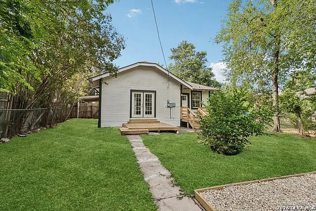 1119 W Huisache Ave — Photo 32
