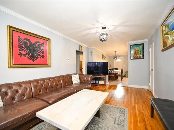 72-08 150th Street image 4 of 14