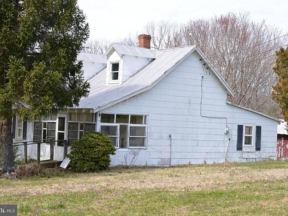 4th image of 267 Doleman Ln
