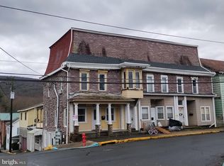 144-152 E Market St, Williamstown, PA 17098