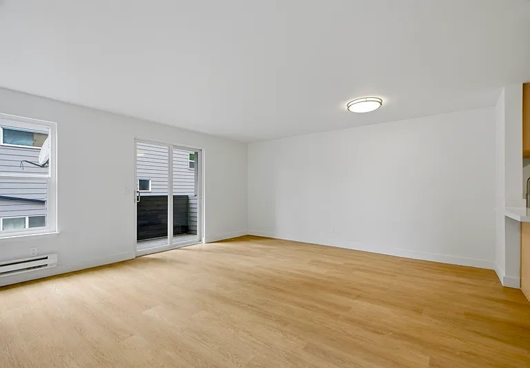 10732 Stone Ave N #2 — Photo 3